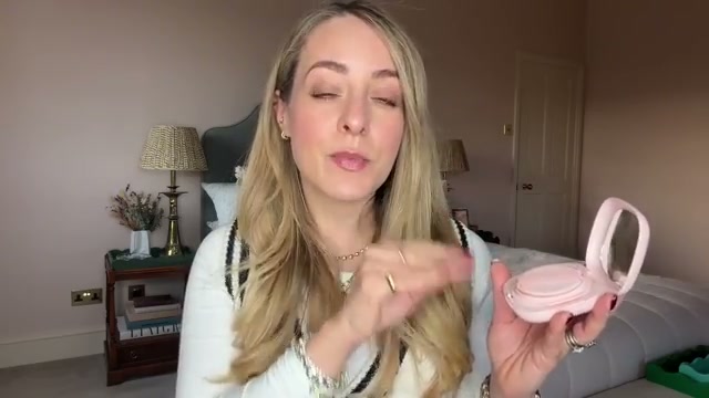 Cream Cushion Foundation