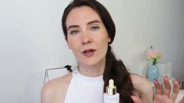 @frenchforaday reviewing Clarins Tinted Oleo-Serum at 16:35 in a YouTube Shorts video