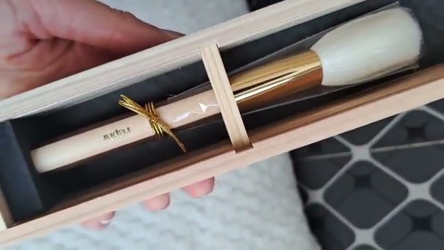 Yosegi Brush