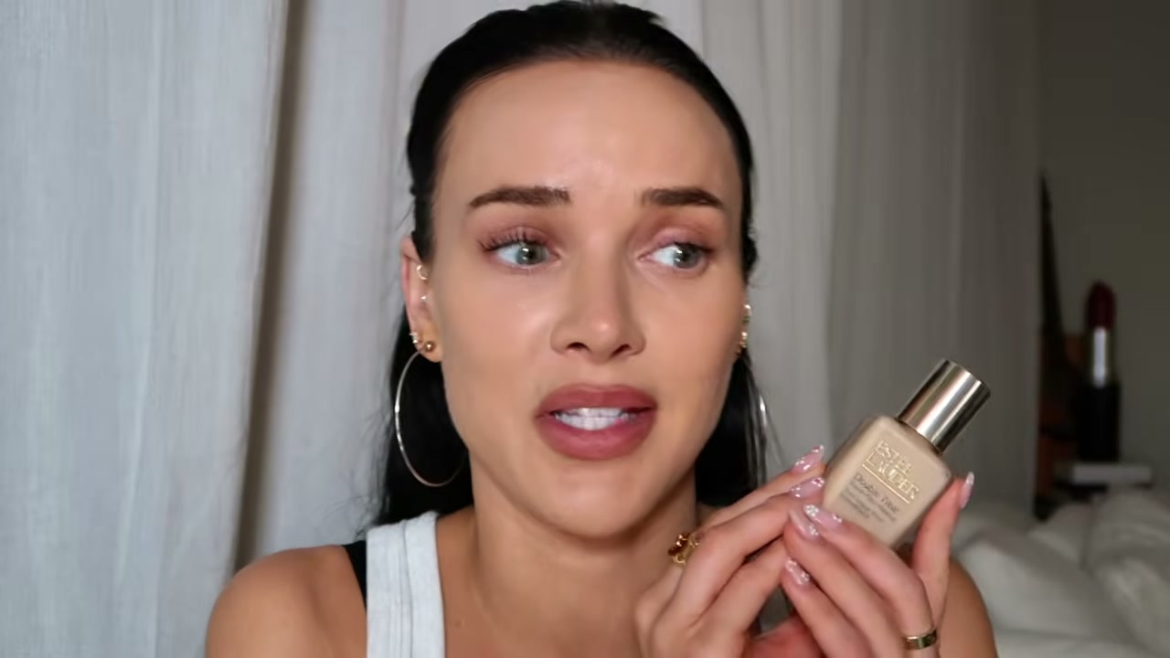 Double Wear Stay-in-Place Longwear Matte Foundation