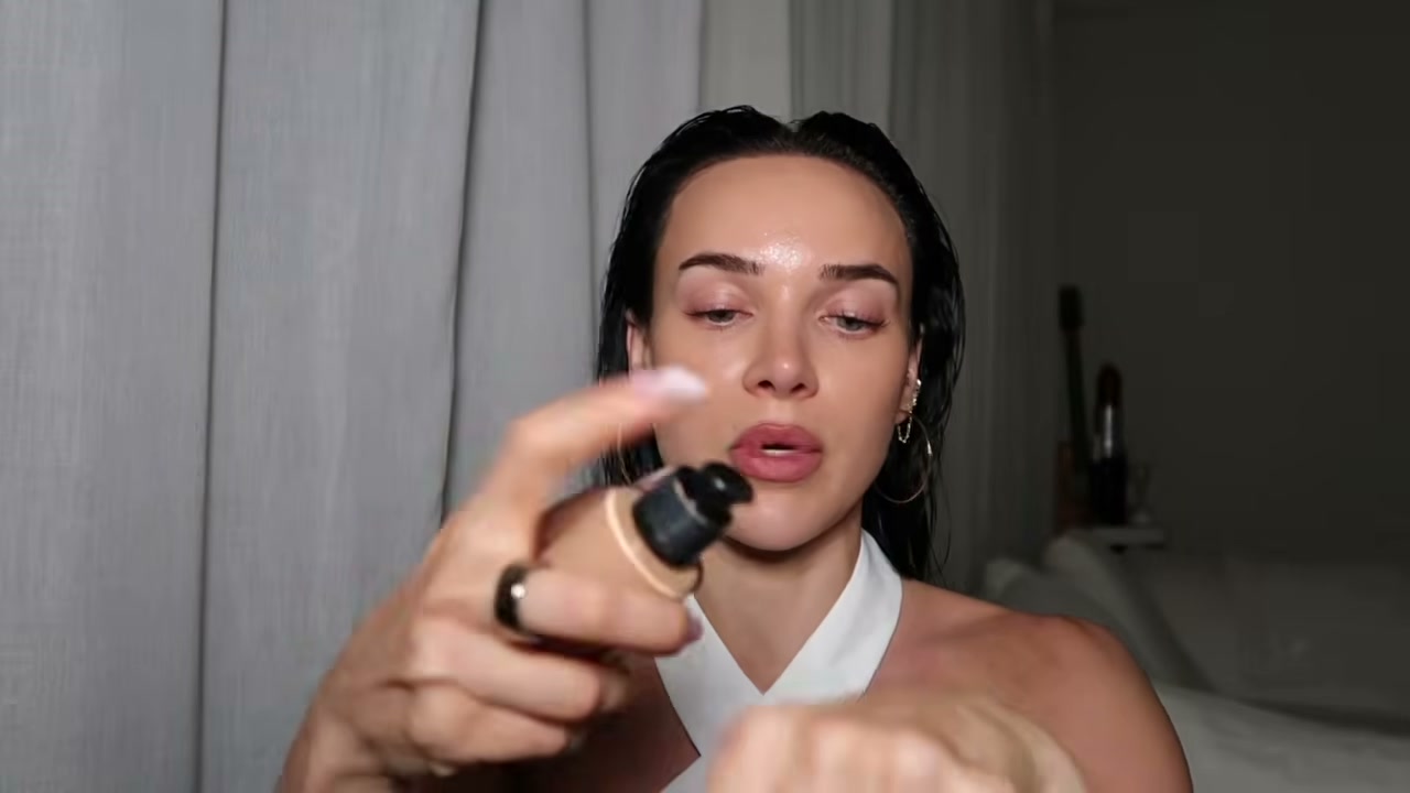 Dual-Ended Foundation Brush