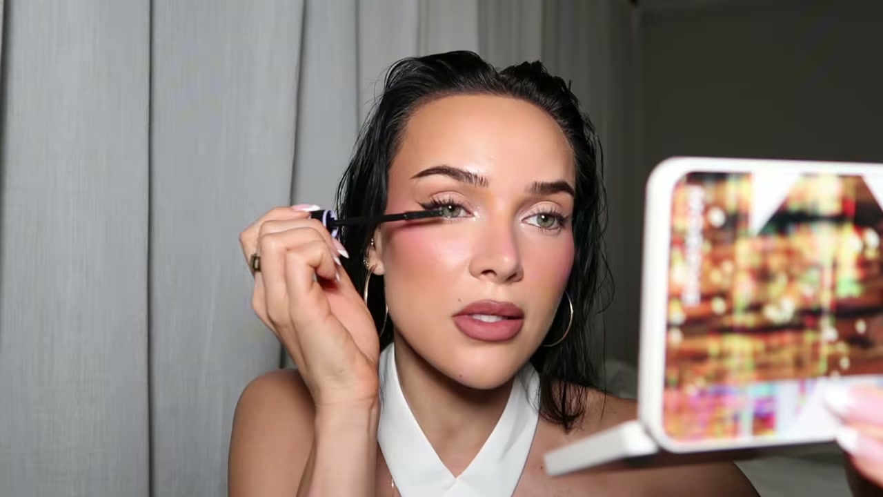 @genelle reviewing Urban Decay Tube Job Mascara at 11:44 in a YouTube Shorts video