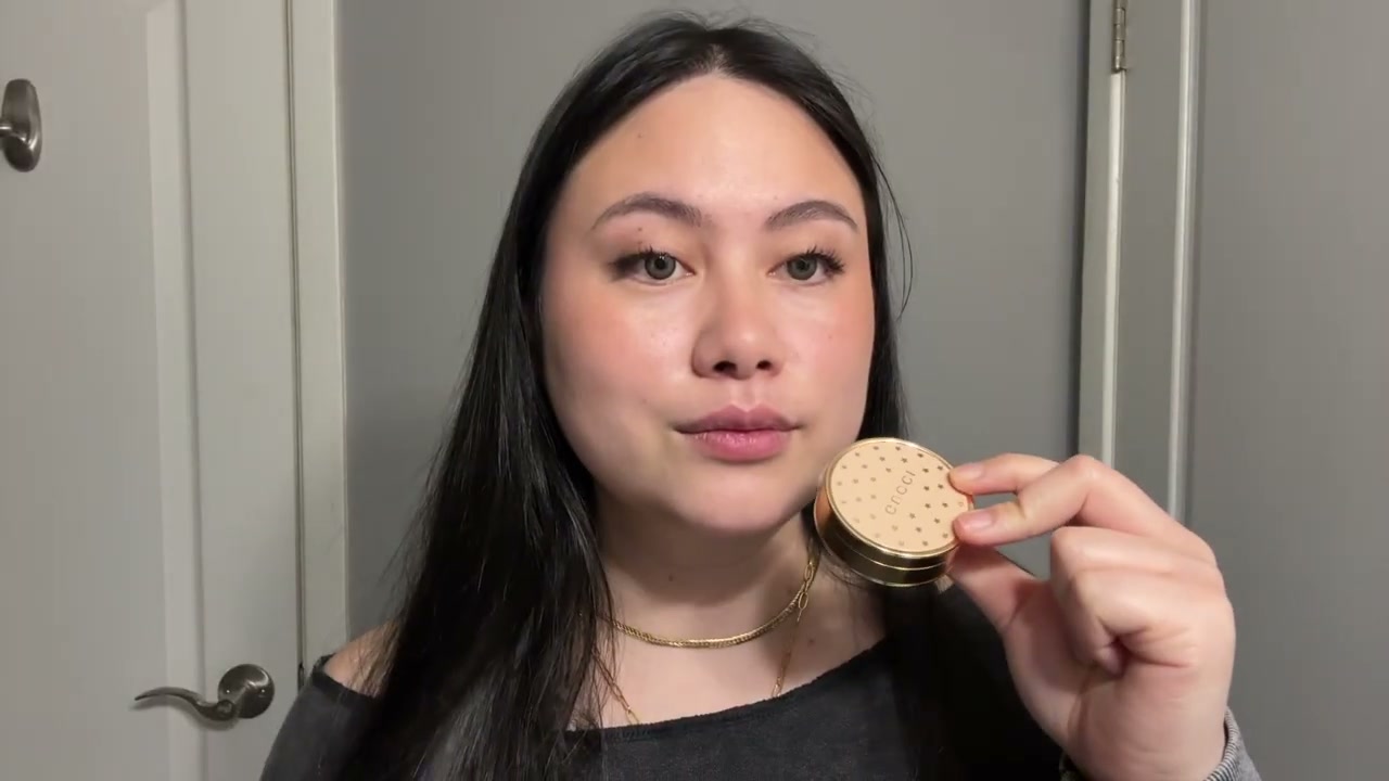 @girlythelazy reviewing Gucci Sunkissed Powder Bronzer at 05:06 in a YouTube Shorts video