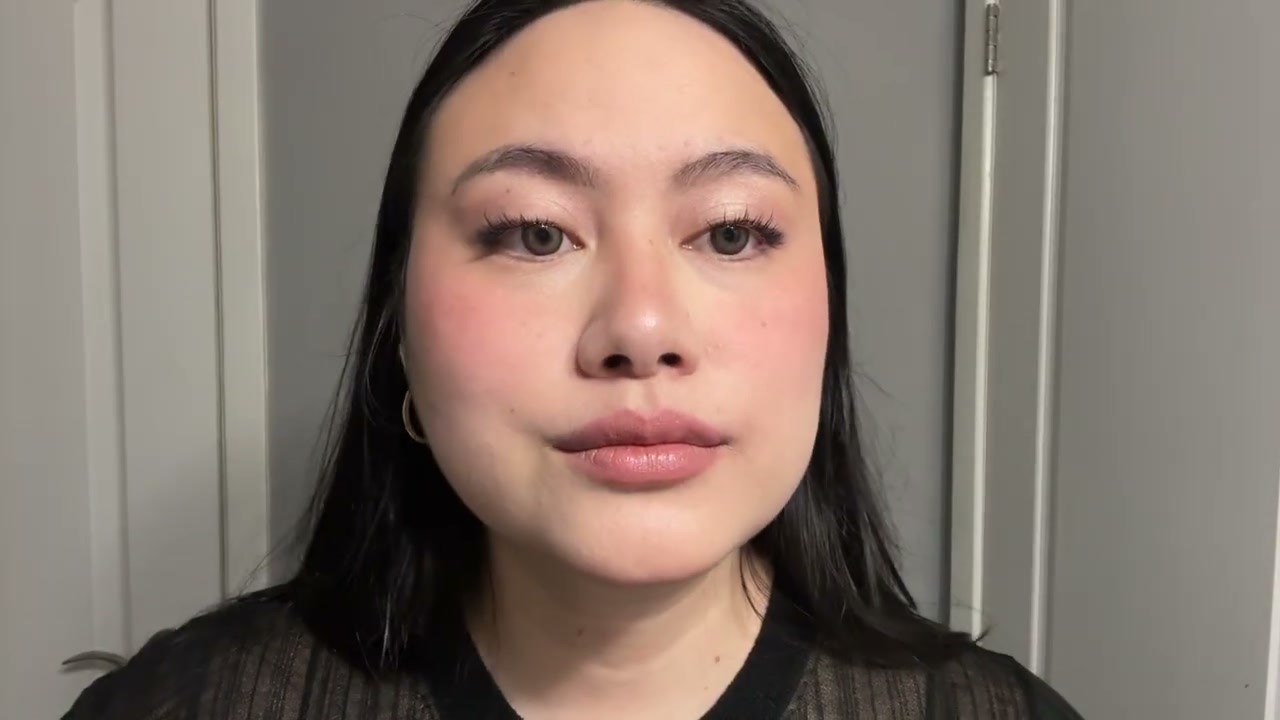 Phantom Volumizing Glossy Balm
