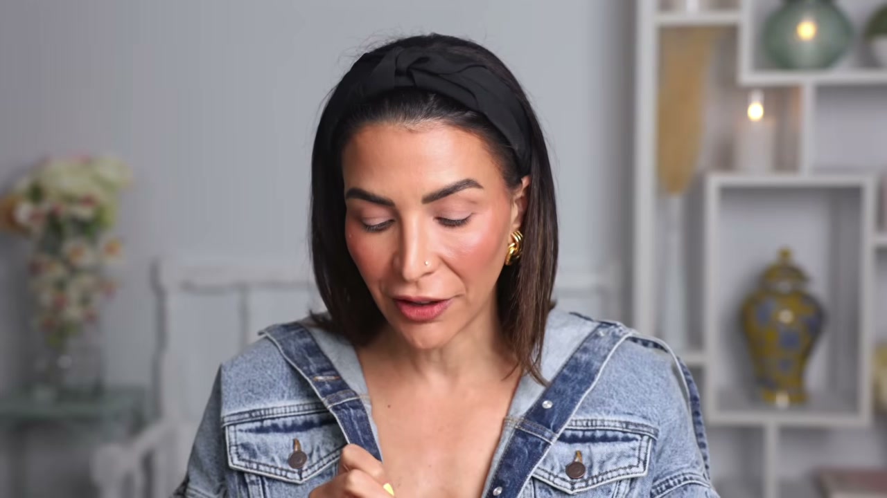@glamgirlgabi reviewing e.l.f. Cosmetics Fine as Fleck Glitter Eyeshadow at 21:49 in a YouTube Shorts video