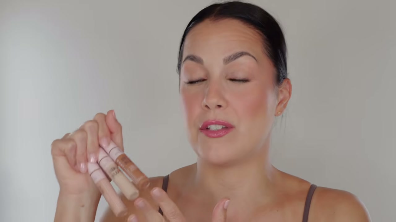 Silky Blur Hydrating Longwear Concealer