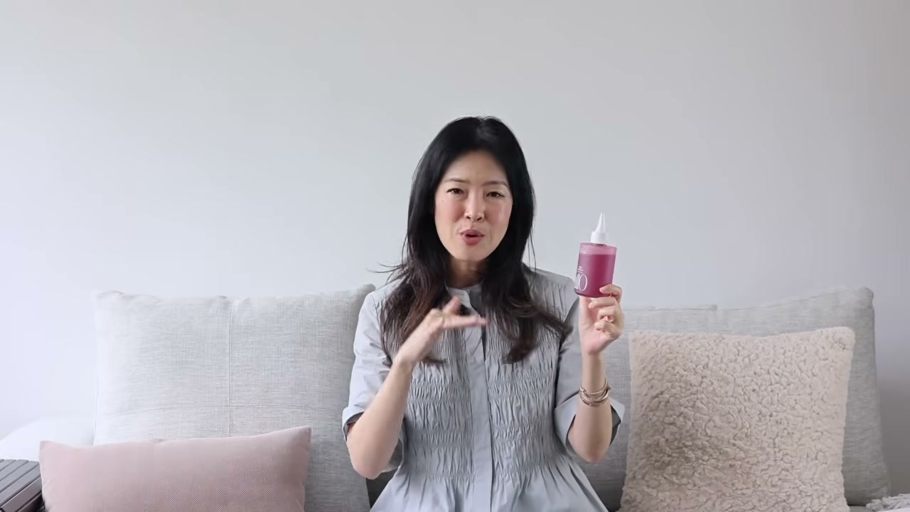 @gothamista reviewing Anillo Rosy Night Repair Ampoule Treatment at 19:36 in a YouTube Shorts video