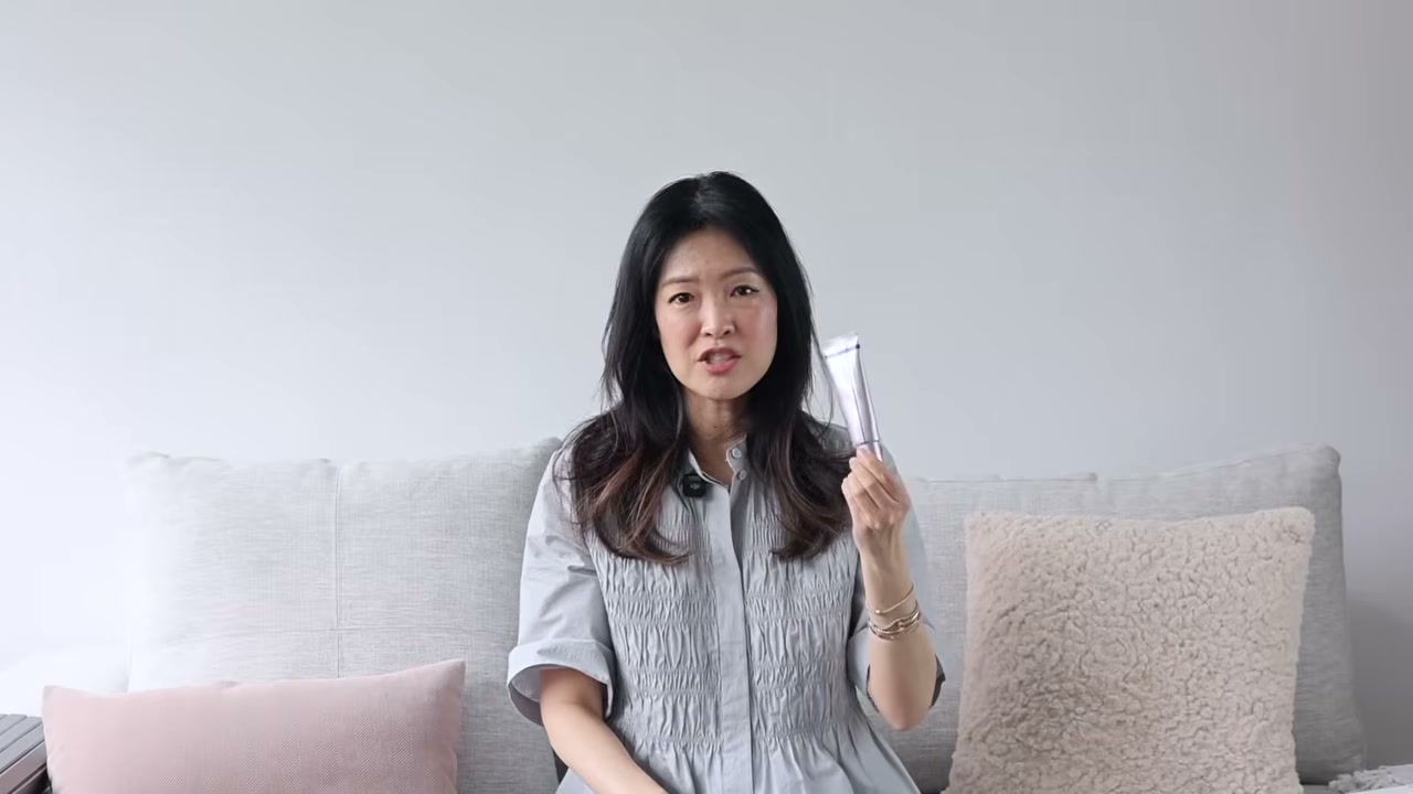 @gothamista reviewing Centellian24 Expert Madeca Cream Active Renew PDRN at 12:42 in a YouTube Shorts video