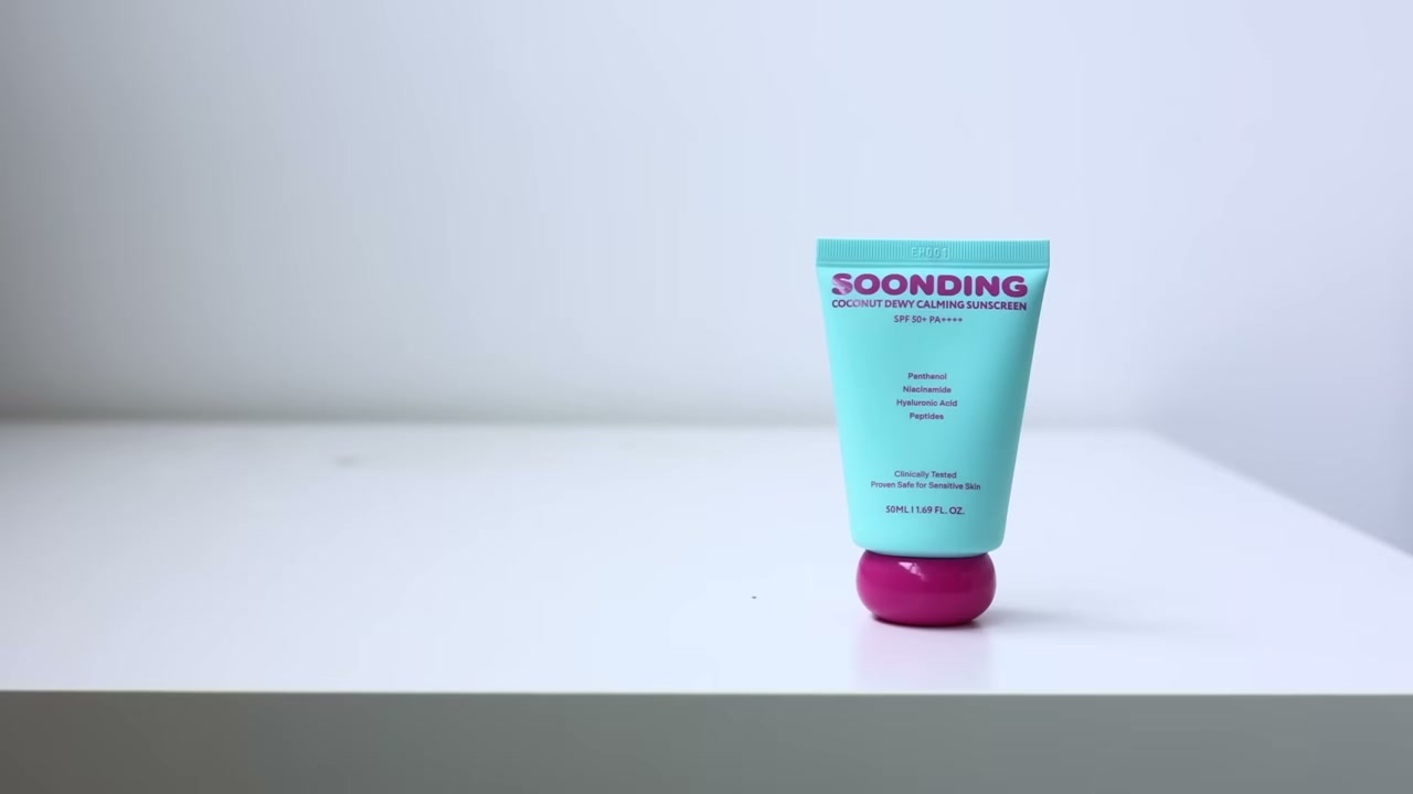 @gothamista reviewing SOONDING Coconut Dewy Calming Sunscreen Spf50+ Pa++++ at 18:43 in a YouTube Shorts video