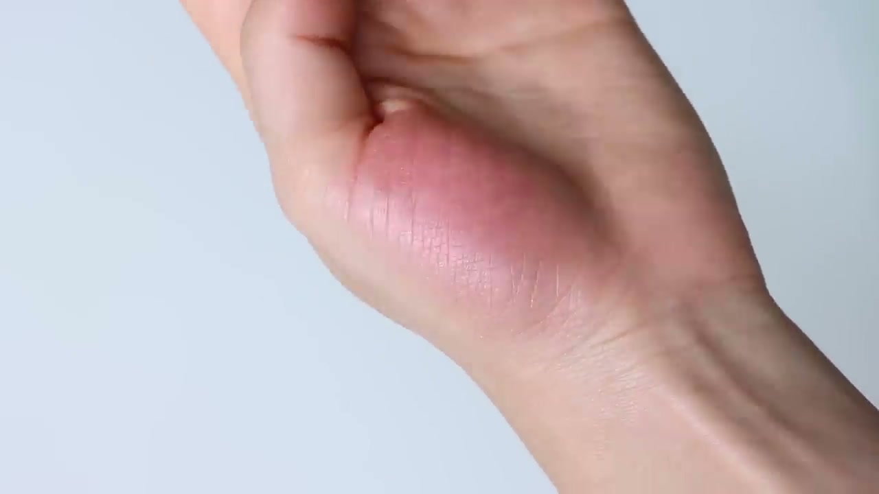 @haleykimaking reviewing e.l.f. Cosmetics Luminous Putty Blush at 18:51 in a YouTube Shorts video