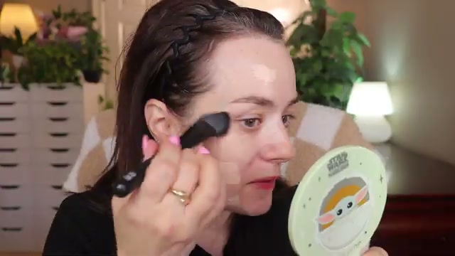 @ilincaw reviewing Refer LC02 Brush at 03:17 in a YouTube Shorts video