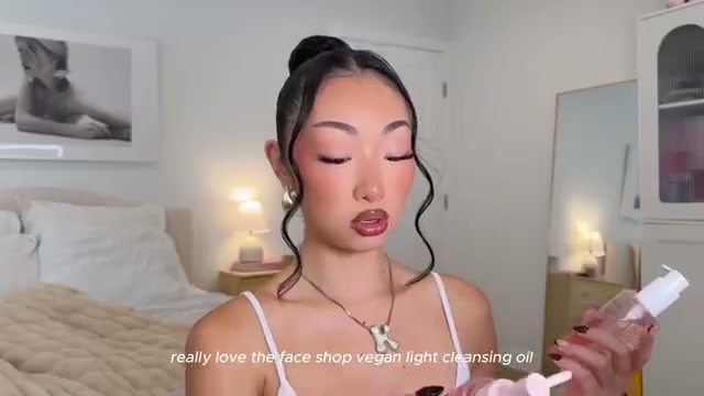 itsbabykelz mentioning Anua Heartleaf Pore Control Cleansing Oil at 01:41 in their YouTube video