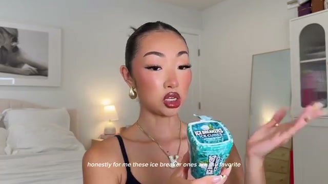 @itsbabykelz reviewing Ice Breakers Gum at 10:52 in a YouTube Shorts video