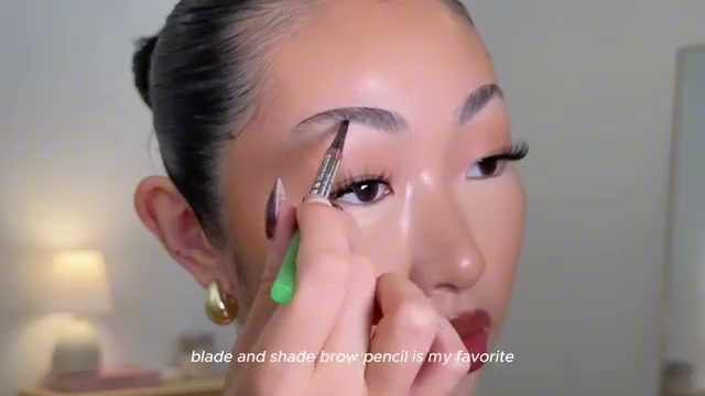itsbabykelz mentioning NYX NYX Blade and Shade Brow Pencil at 04:53 in their YouTube video