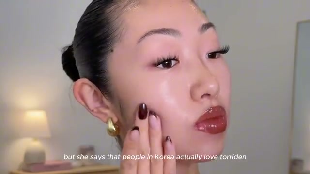itsbabykelz mentioning Toriden Toriden Diamond Serum at 01:17 in their YouTube video