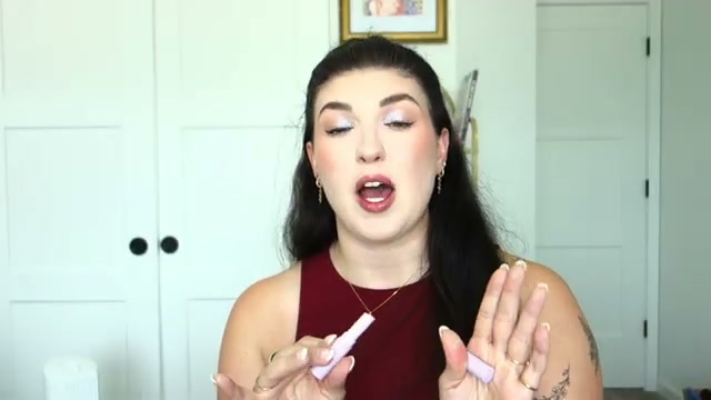 @itsjensworld14 reviewing Tower 28 Beauty Gogo Cooling Shimmer Stick at 01:30 in a YouTube Shorts video