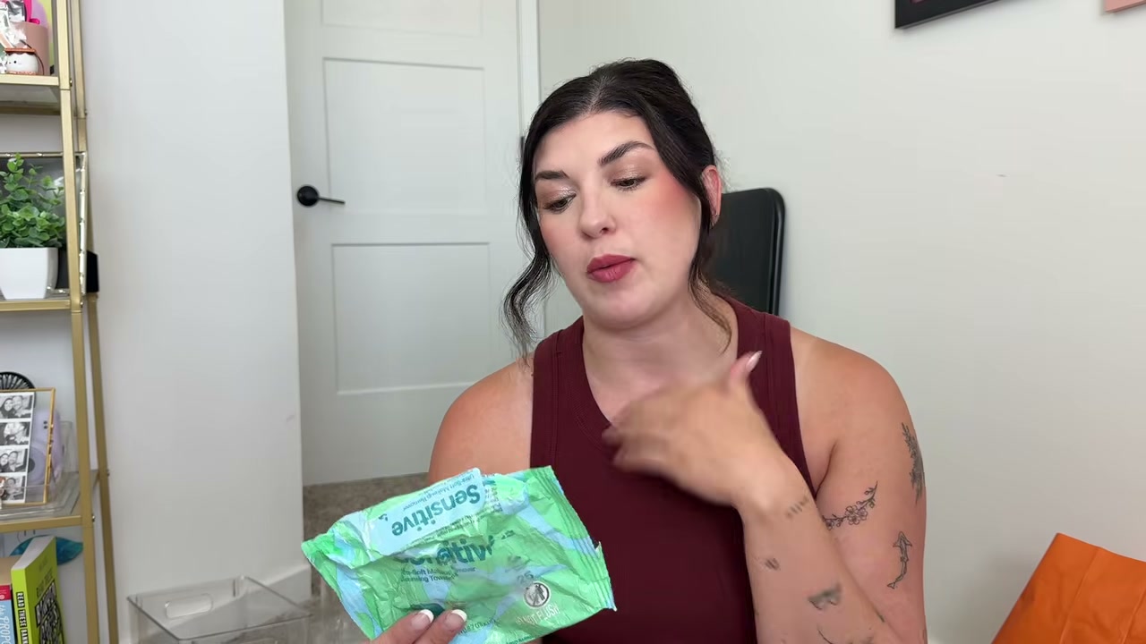 Sensitive Ultra-Soft Makeup Remover Cleansing Towelettes