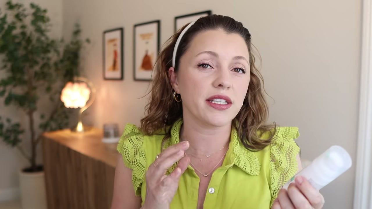 @itsjessicabraun reviewing EltaMD UV Recovery Sunscreen at 13:34 in a YouTube Shorts video