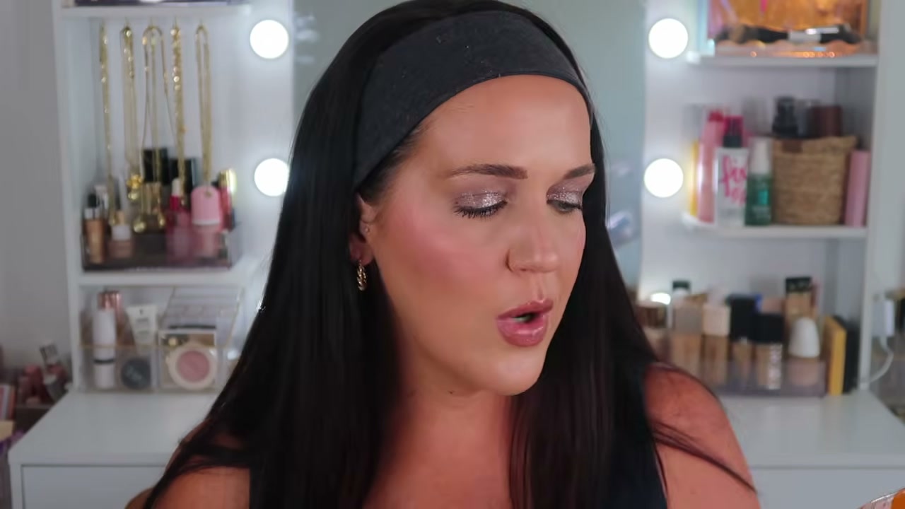 @itsjuststephslife reviewing Tula Brightening Treatment Drops at 28:21 in a YouTube Shorts video