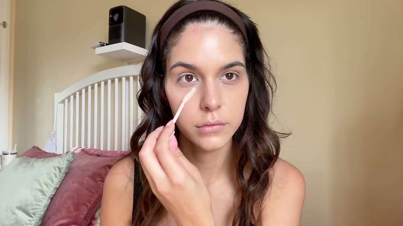 Silky Blur Hydrating Longwear Concealer