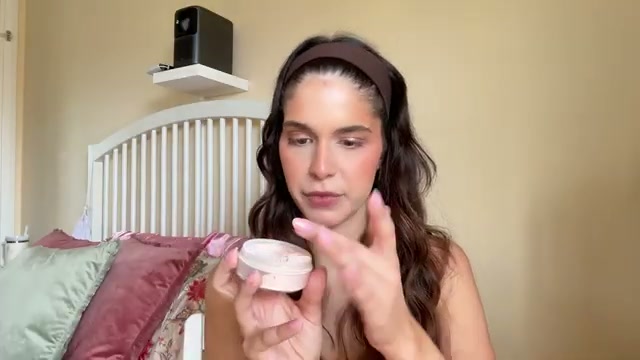 Silky Blur Translucent Loose Setting Powder