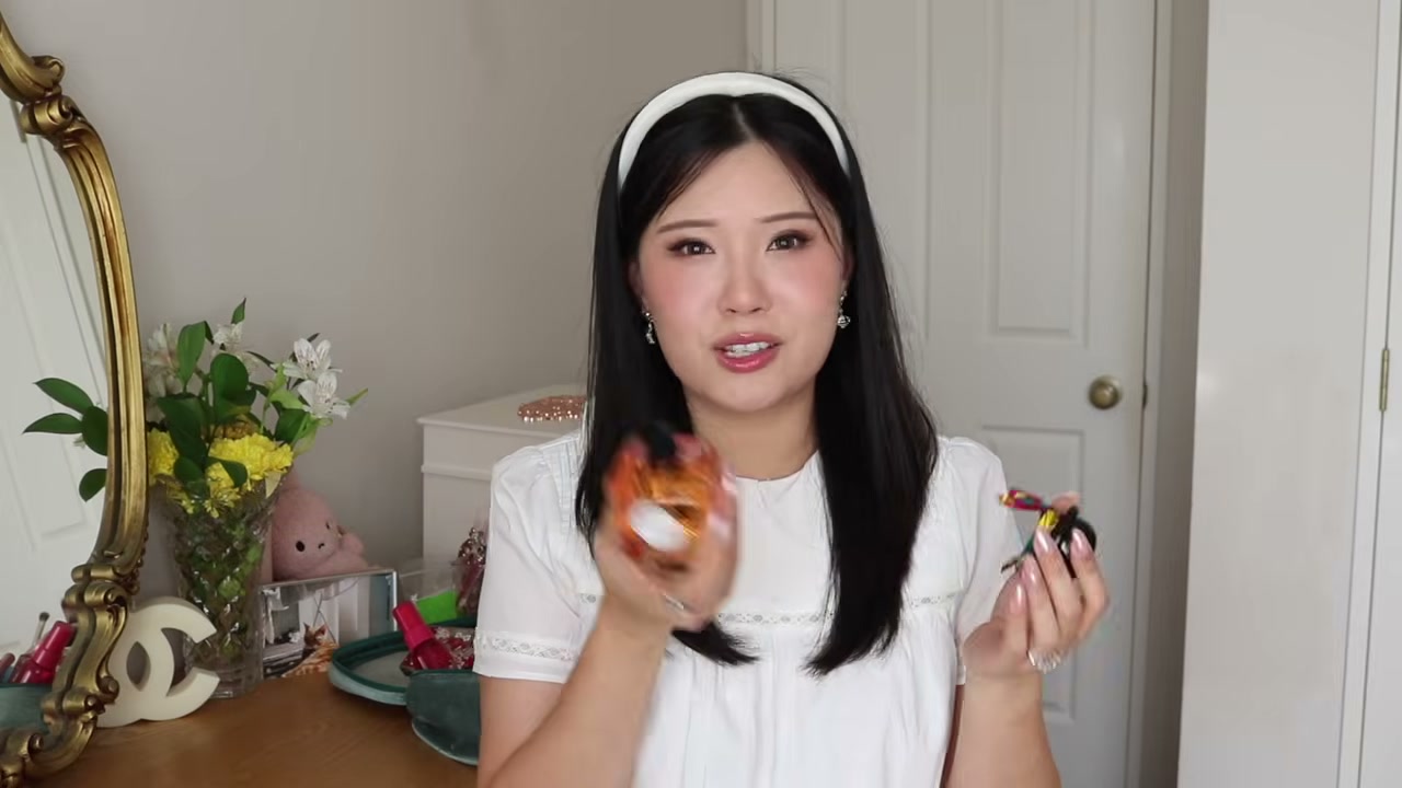 @j.uuuuudy reviewing Hermès Twilly at 13:40 in a YouTube Shorts video