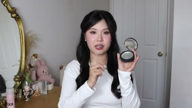 j.uuuuudy mentioning IT Cosmetics Bye-Bye Pores Press Powder at 16:50 in their YouTube video