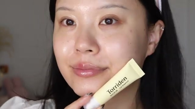j.uuuuudy mentioning Torriden Solid in Lip Essence at 09:35 in their YouTube video