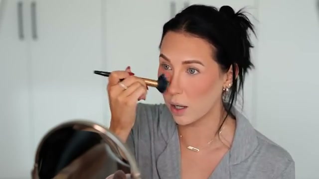 @jaclynhill1 reviewing MAC Cosmetics Blush at 15:29 in a YouTube Shorts video