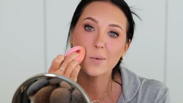 @jaclynhill1 reviewing MAC Cosmetics Studio Fix Powder at 26:21 in a YouTube Shorts video
