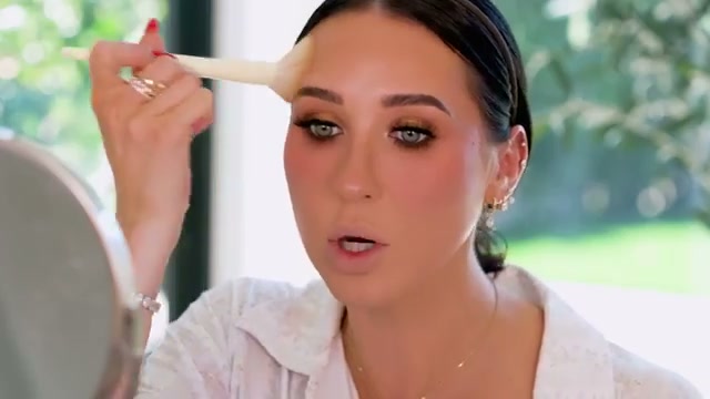jaclynhill1 mentioning MAKE UP FOR EVER Artist Color Pencil at 21:23 in their YouTube video