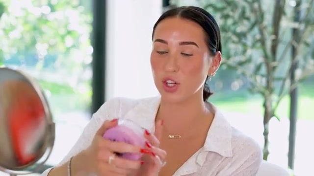 jaclynhill1 mentioning SEPHORA COLLECTION Powder Puff at 13:17 in their YouTube video