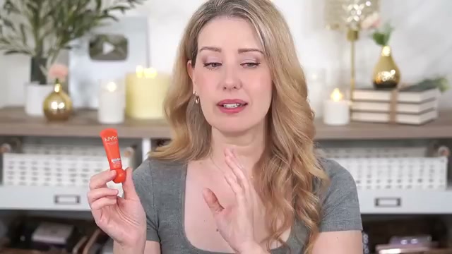 @jenphelps reviewing Sol de Janeiro Shower Oil at 16:06 in a YouTube Shorts video