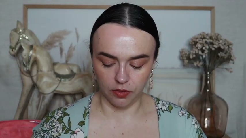 @jessicadeerly reviewing Caliray Come Hell or High Water Mascara at 28:21 in a YouTube Shorts video