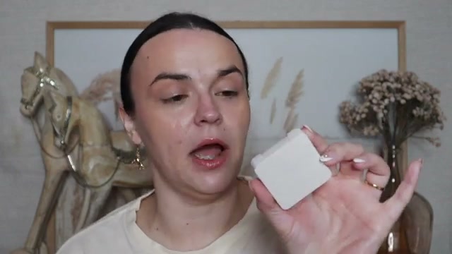 @jessicadeerly reviewing Iris & Romeo Ceramide Multi-Balm at 11:33 in a YouTube Shorts video