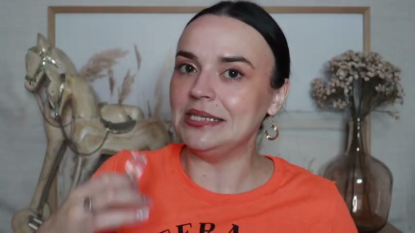@jessicadeerly reviewing Kosas Airbrow Gel at 33:41 in a YouTube Shorts video