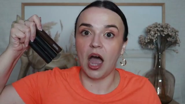 @jessicadeerly reviewing MAKEUP BY MARIO Master Mascara at 29:03 in a YouTube Shorts video
