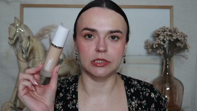 @jessicadeerly reviewing MAKEUP BY MARIO Surrealskin Natural Foundation at 14:32 in a YouTube Shorts video