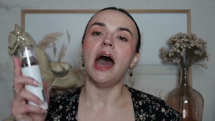 @jessicadeerly reviewing MAKEUP BY MARIO SurrealSkin® Soft Setting Spray at 64:48 in a YouTube Shorts video