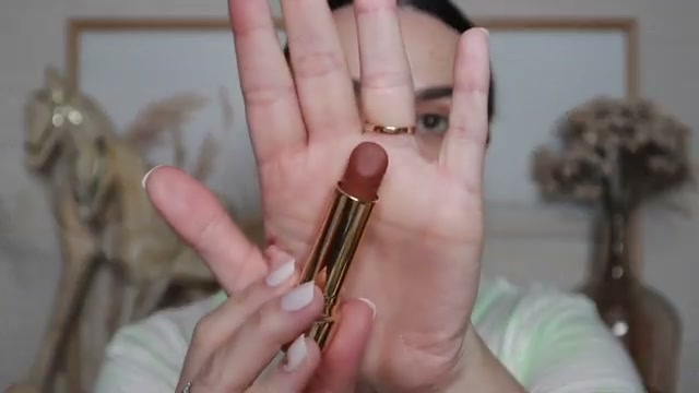 @jessicadeerly reviewing Merit Signature Lip Blush at 23:36 in a YouTube Shorts video