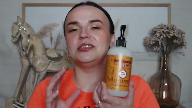 @jessicadeerly reviewing Mrs. Meyer's Hand Soap at 07:09 in a YouTube Shorts video