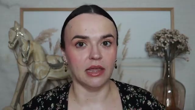 @jessicadeerly reviewing Patrick Ta Major Dimension Eye Illusion Duo at 57:33 in a YouTube Shorts video