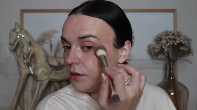 @jessicadeerly reviewing Summer Fridays Blush Butter Balm at 13:26 in a YouTube Shorts video