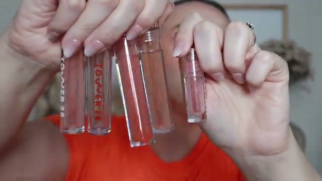 @jessicadeerly reviewing Tower 28 Beauty Shineon Lip Jelly Gloss at 38:54 in a YouTube Shorts video
