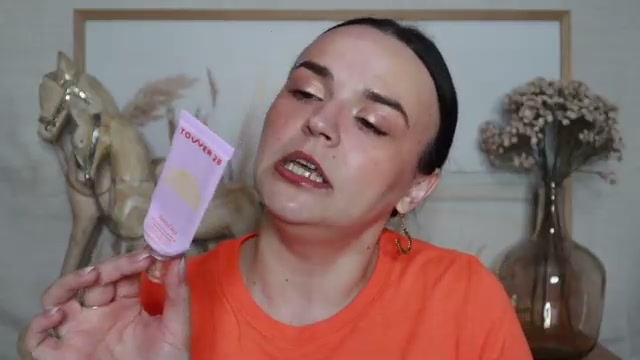 @jessicadeerly reviewing Tower 28 Beauty Sunnydays Broad Spectrum SPF 30 Tinted Sunscreen at 25:50 in a YouTube Shorts video