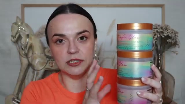 @jessicadeerly reviewing Tree Hut Body Butter at 14:40 in a YouTube Shorts video