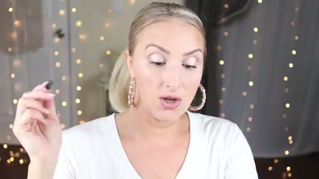 @jessicathedollardiva reviewing IONI Cosmetics Liquid Liner at 15:49 in a YouTube Shorts video