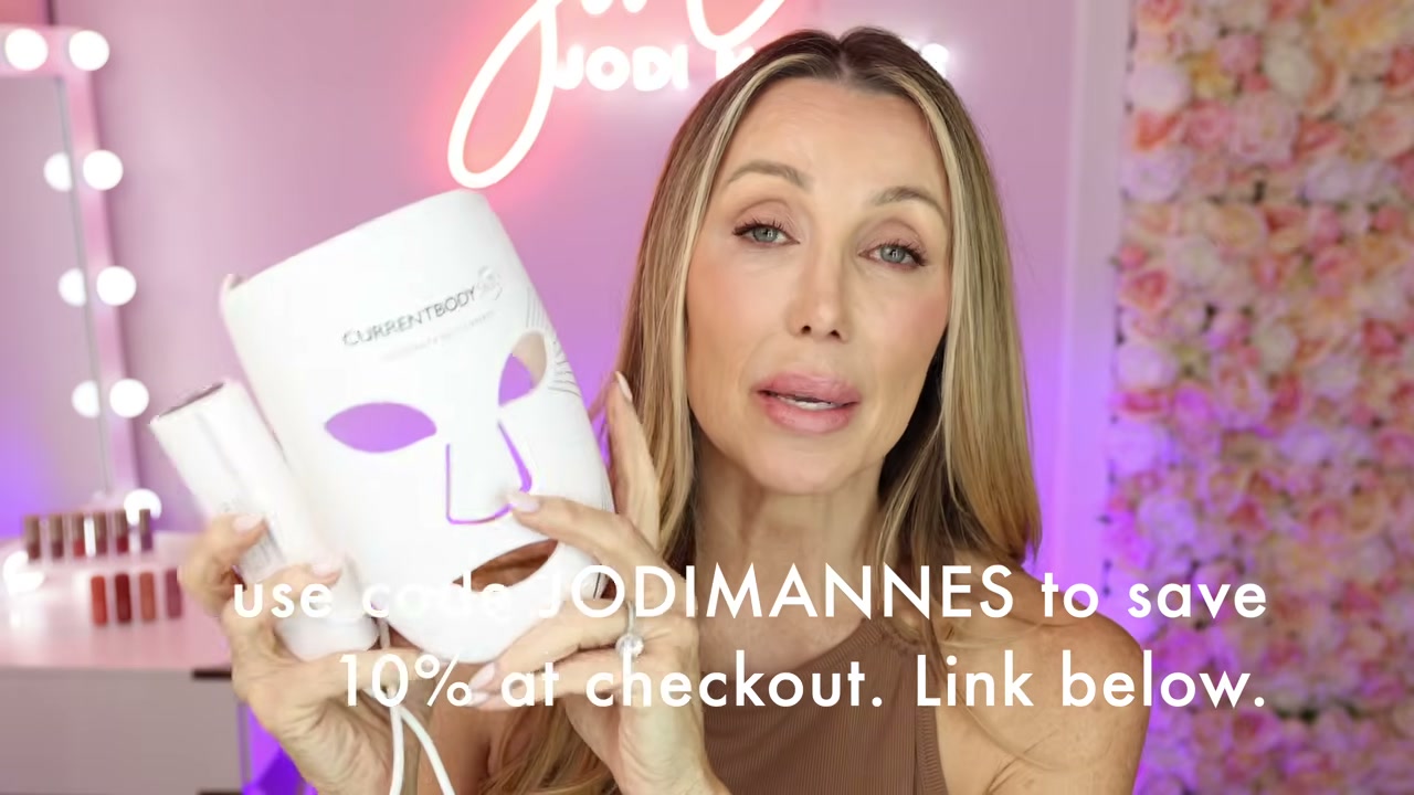 @jodimannes reviewing CurrentBody LED Face Mask at 11:34 in a YouTube Shorts video