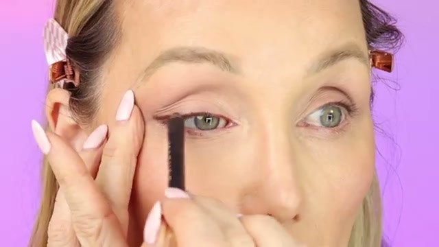 @jodimannes reviewing Mature Beauty Eyeliner at 20:29 in a YouTube Shorts video