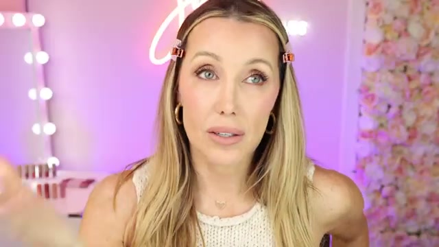 @jodimannes reviewing Morphe Lifeproof Continuous 16 Hour Setting Spray at 05:07 in a YouTube Shorts video